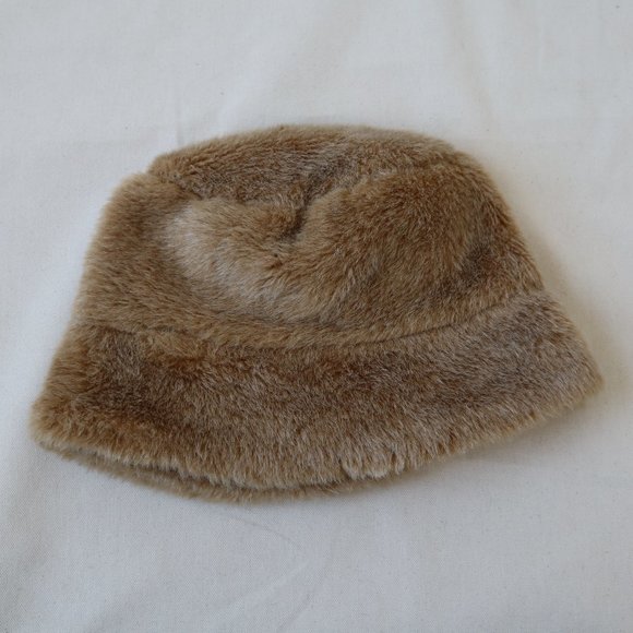 Accessories - Faux Fur Bucket Hat